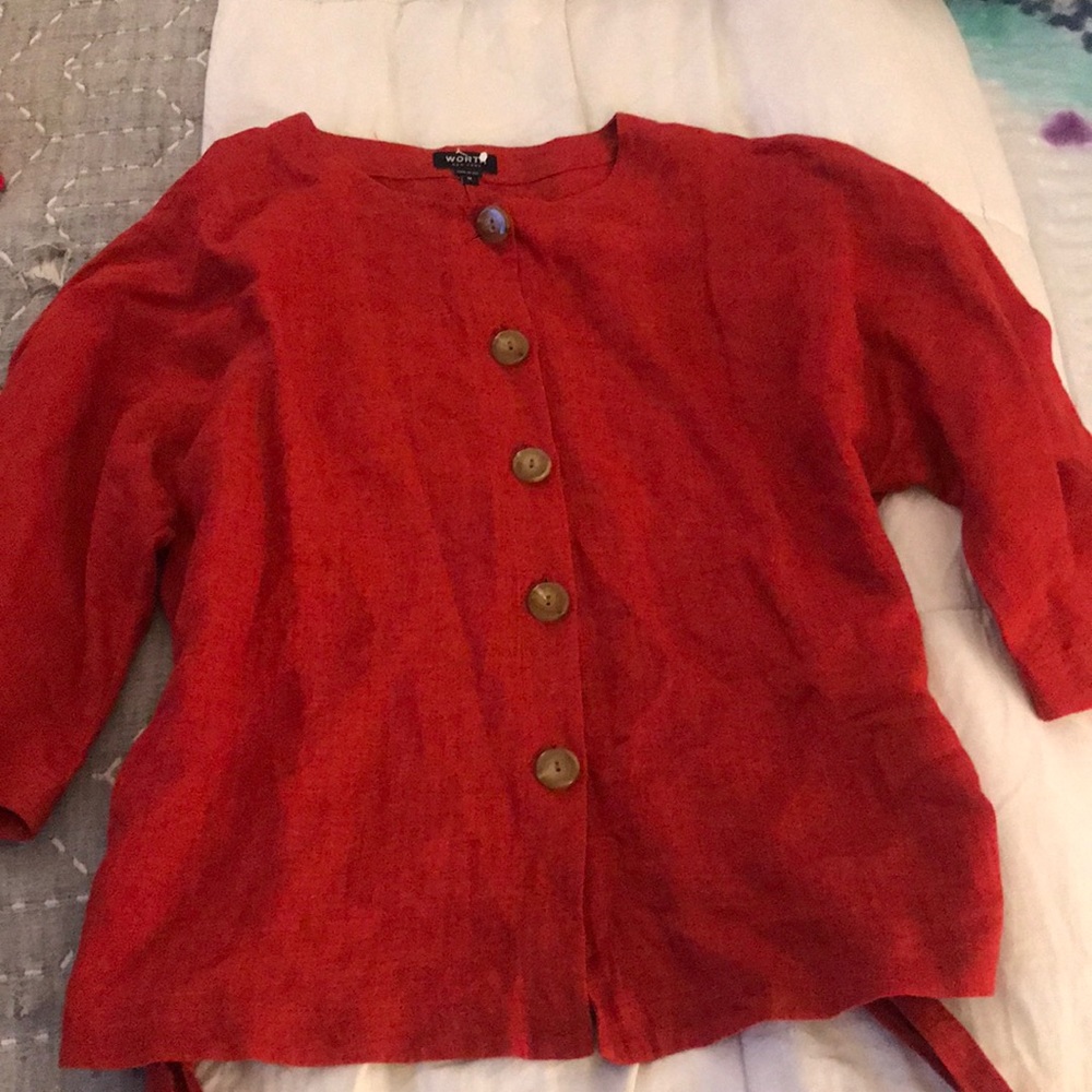 Kimono style linen shirt with big buttons